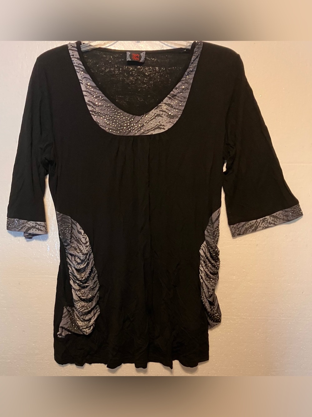 Lady Noiz L Black Scoop-Neck Top with Gray Zebra Trim